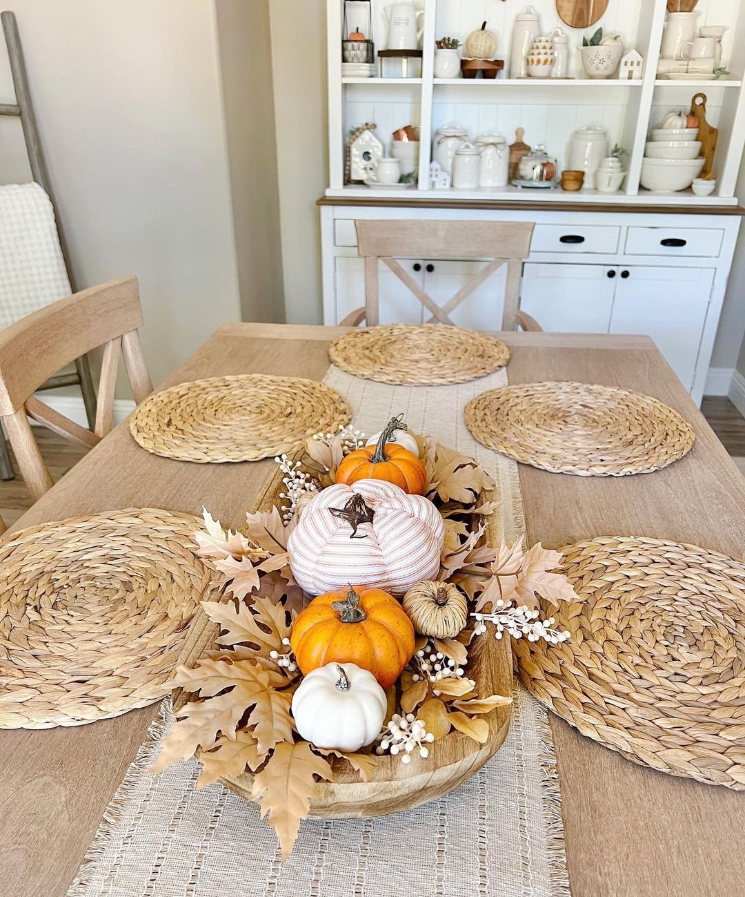 19 DIY Rustic Farmhouse Fall Decor - Finance Stallion