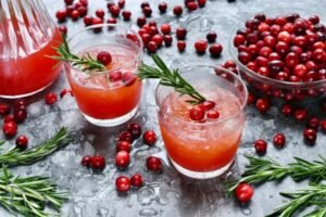 easy make ahead Christmas cocktails for a crowd