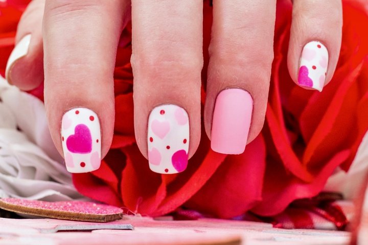 Cute Trending Valentines Day Nails You Can DIY